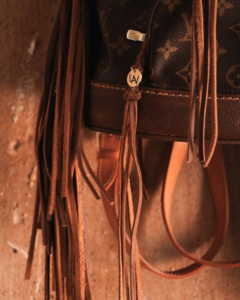 LEATHER AND VODKA MOUNTSOURIS MM BOOT STITCH BACKPACK