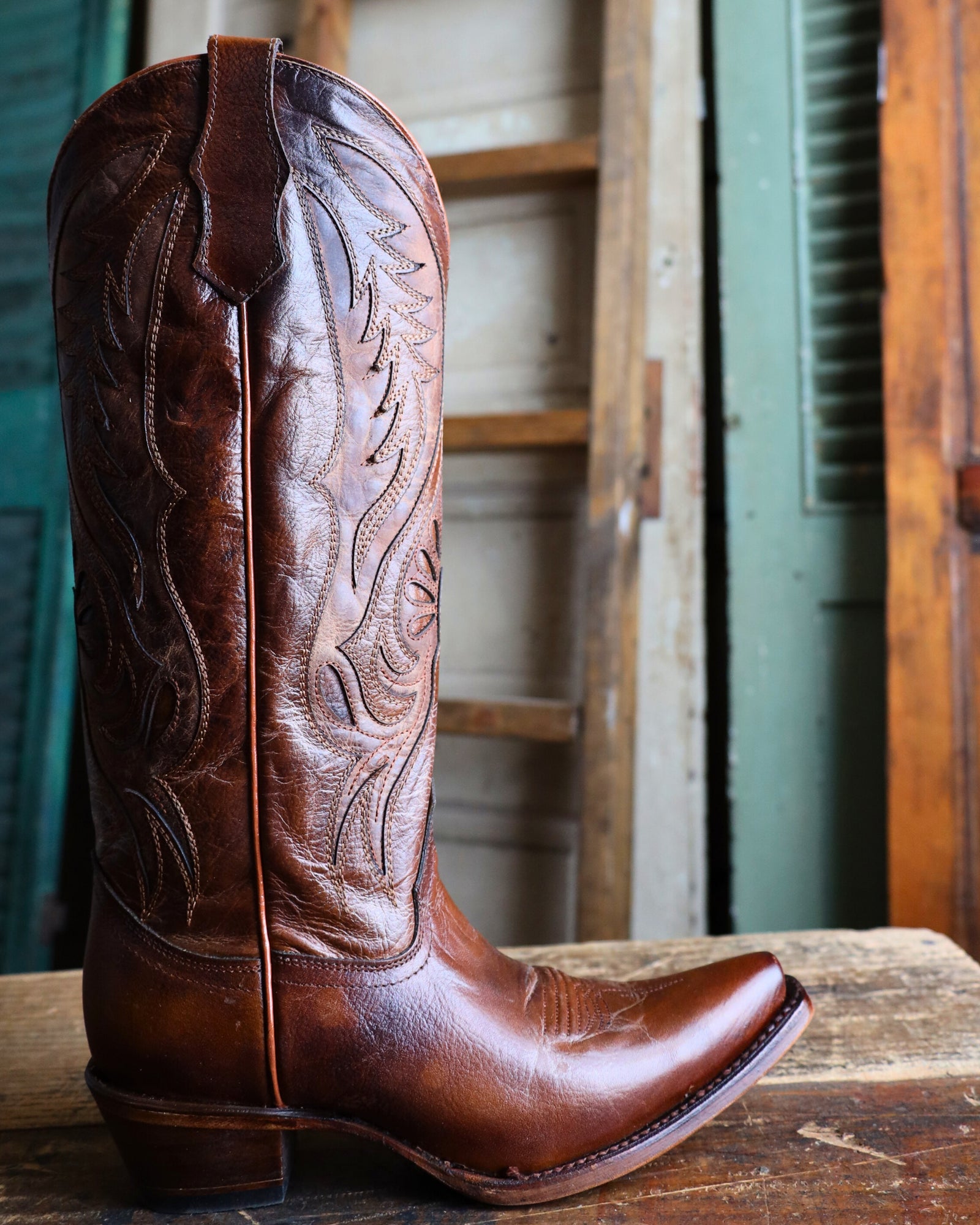Bottines Western Vintage Corral – Femme 8.5 M – Cuir Marron Détressé – Fabriquées Au Mexique