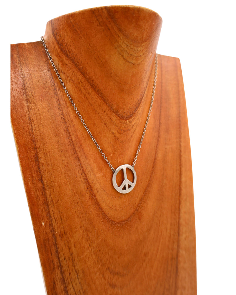 LOVE TOKENS STERLING SILVER PEACE SIGN NECKLACE