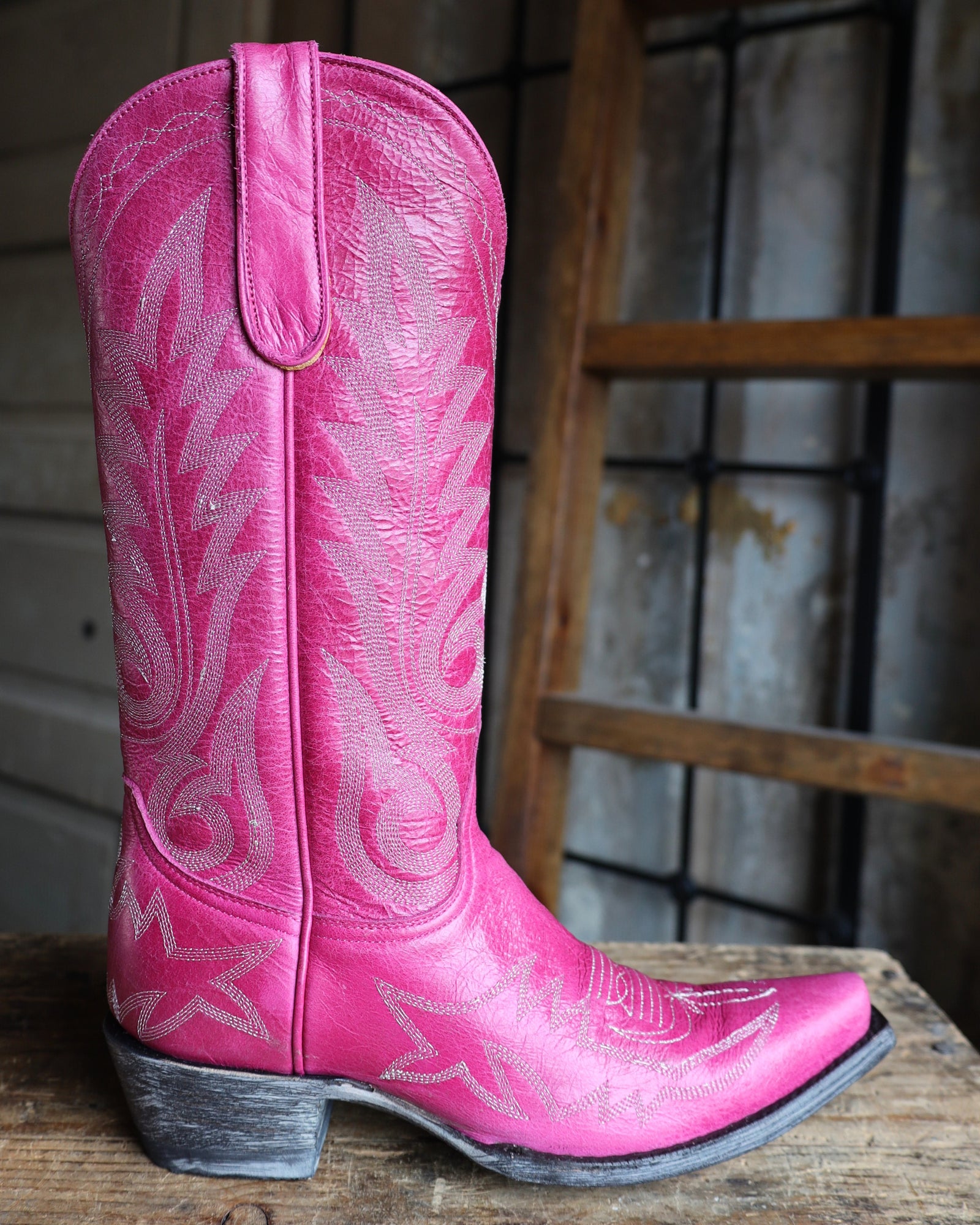 pink dress boots katiestarks on LTK These fuchsia cowhide boots feature a 7cm wood heel Maverick Exclusive OLD GRINGO WOMEN'S