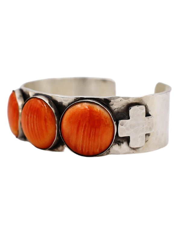 RICHARD SCHMIDT SPINY OYSTER AND STERLING SILVER CROSSES CUFF