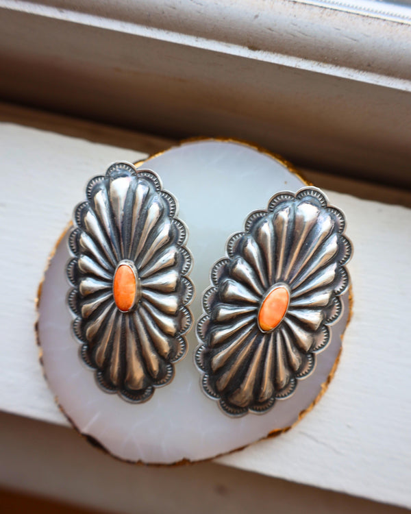 EXTRA LARGE OVAL CONCHO AND SPINY OYSTER OVAL EARRING