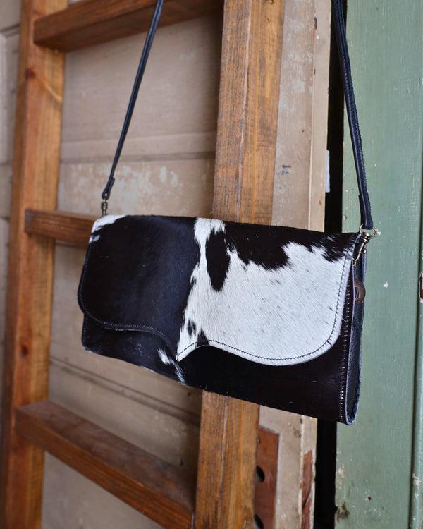 TWO BAR WEST ENVELOPE PURSE- BLACK AND WHITE