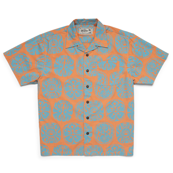Short sleeve shirt with Hawaiian shirt in floral design in an orange and blue colorway