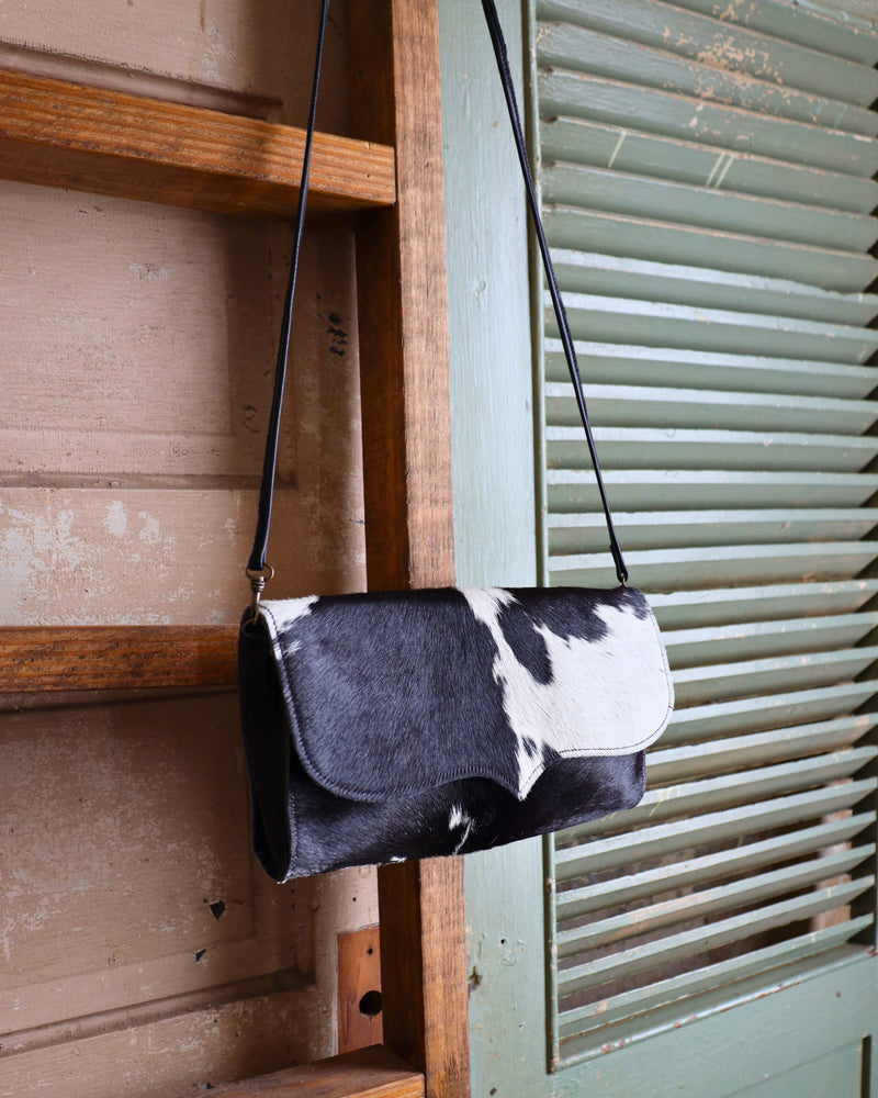 TWO BAR WEST ENVELOPE PURSE- BLACK AND WHITE