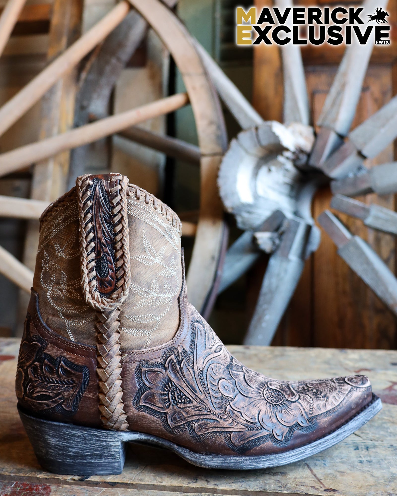 Maverick Exclusive OLD GRINGO WOMEN'S POLO CHALE 7