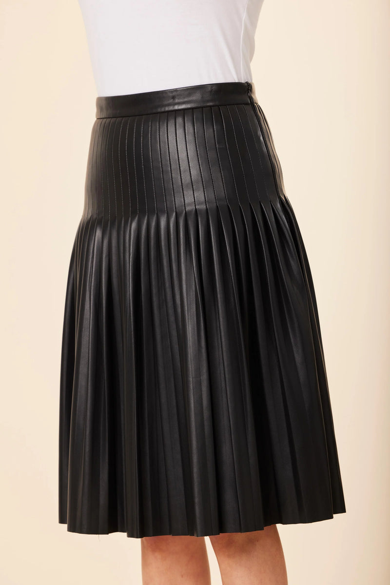 Dolce Cabo Pleated Skirt 