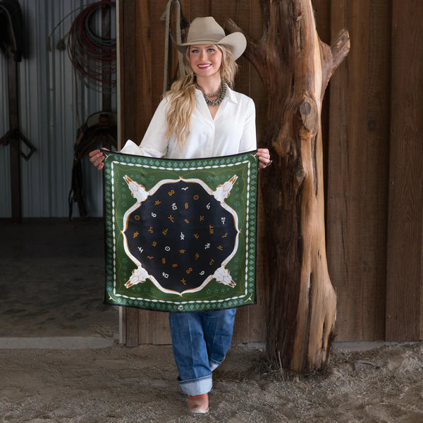 Hooked Green Shorty Scarf 