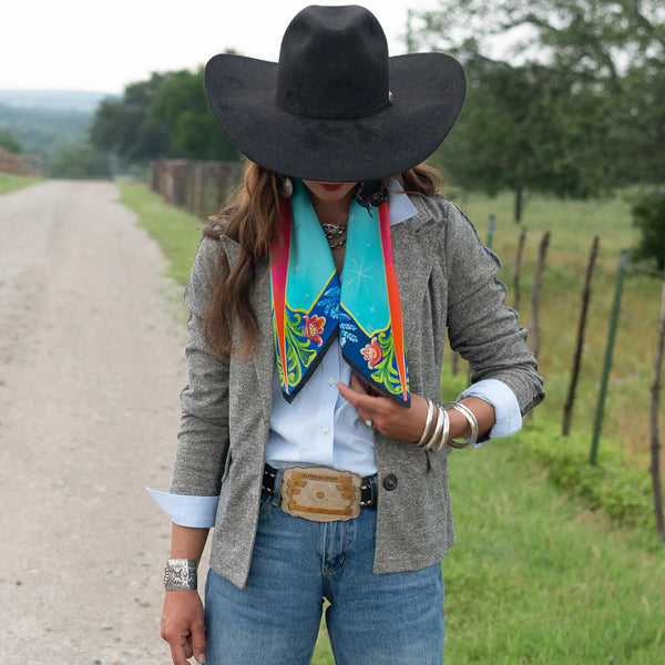 On Top of the World Shorty Scarf 