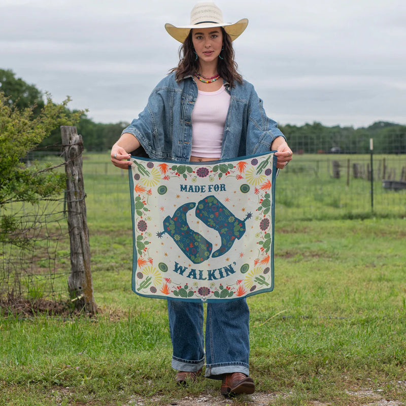 MADE FOR WALKIN' SHORTY BANDANA 