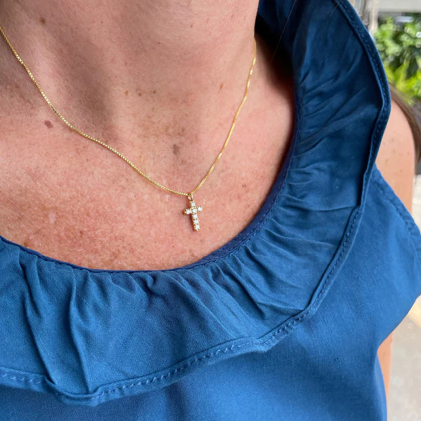 CHRISTINA GREENE 14K Dainty Diamond Cross Necklace