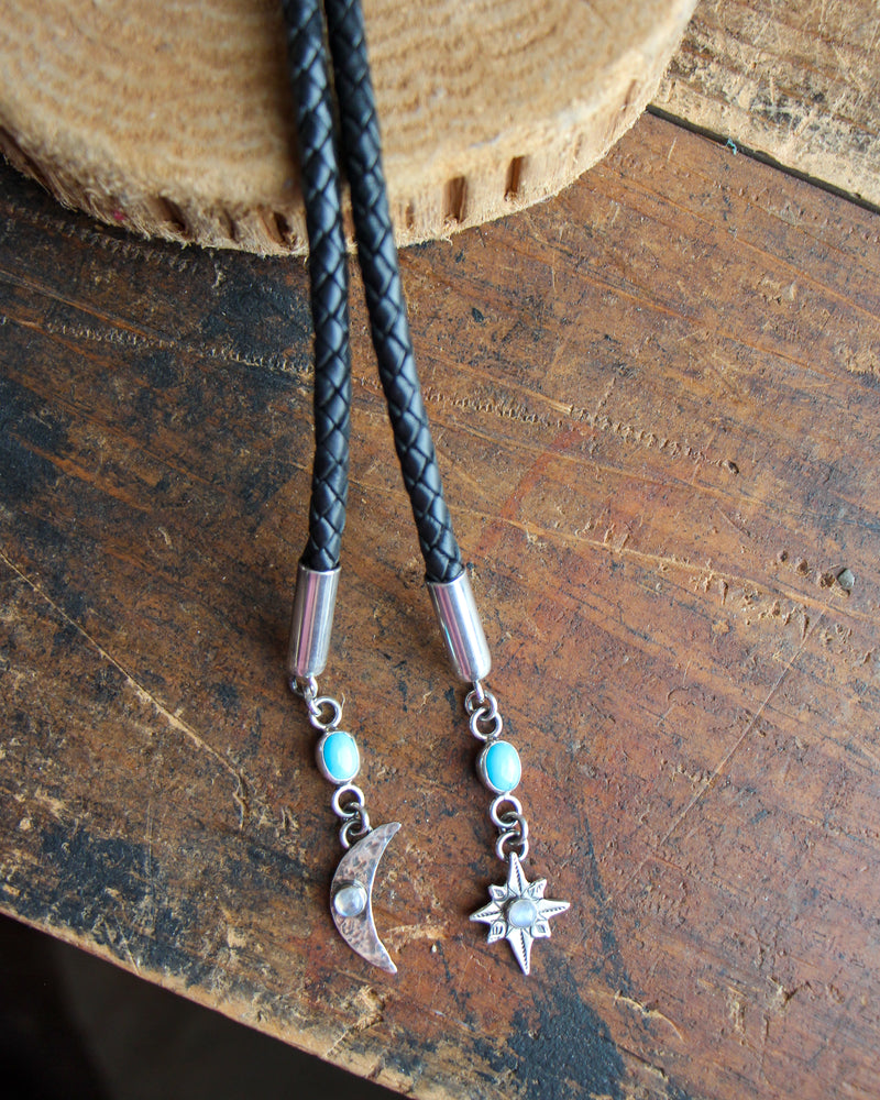 Hallett Peak Moonstone With Moon And Stars Tips Bolo