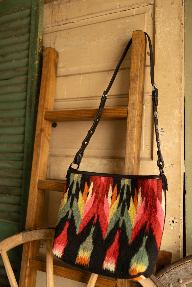 TOTEM TEXTILE HEART STRAP TACK BAG