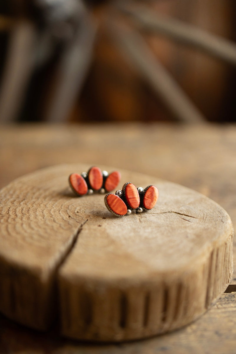 3 Ovals Red Spiny Oyster Post Earring