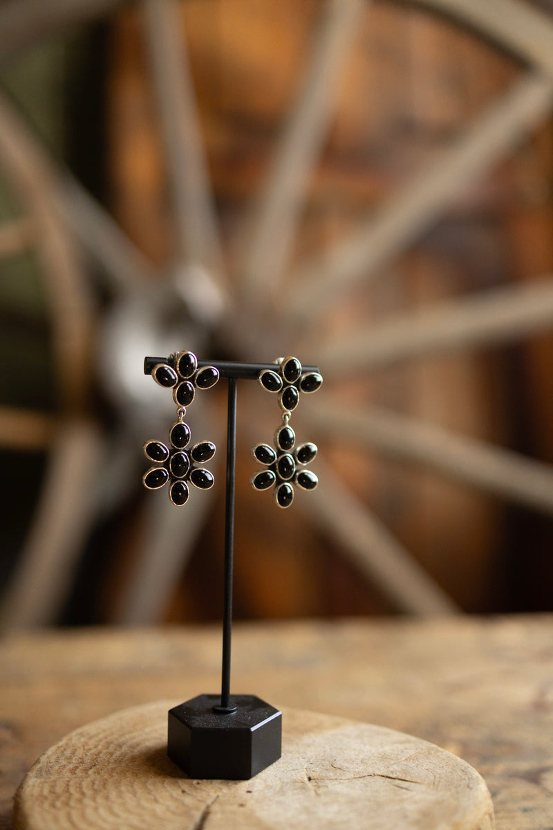 Federico Onyx Ovals Flowers Drop Earring