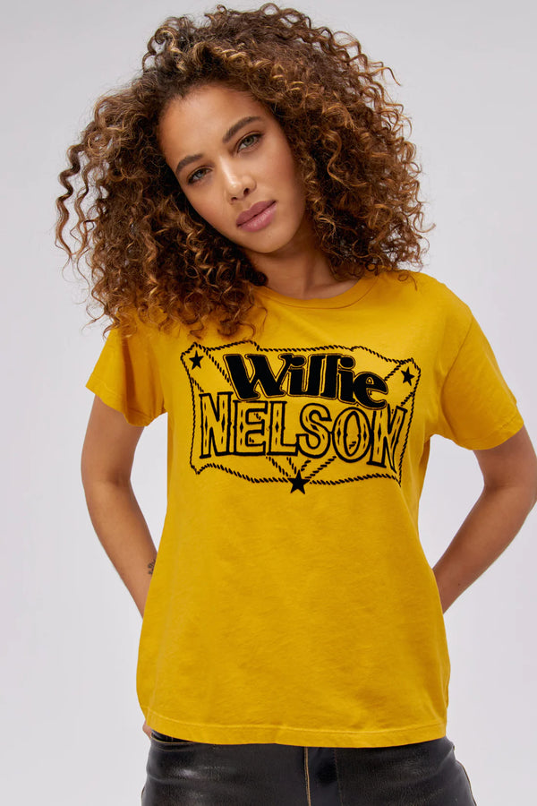 DAYDREAMER WILLIE NELSON LASSO SOLO TEE Front with print "Willie Nelson" and western motif
