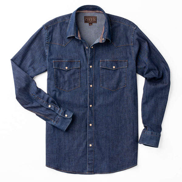 Classic pearl and wood grain snap front closure denim shirt, front and back yoke treatment, and saddle stitching.