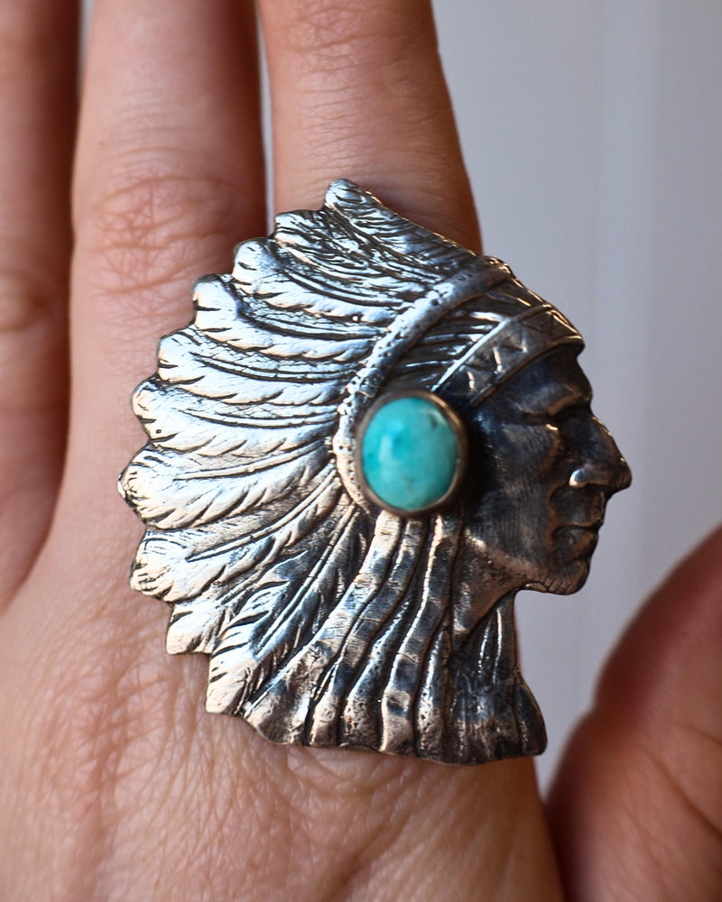 LOVE TOKENS INDIAN CHIEF WITH TURQUOISE ROUND RING- SIZE 8