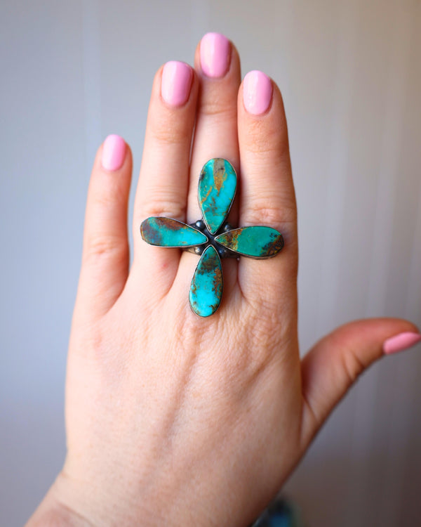 4 TURQUOISE TEARDROPS RING- SIZE 6